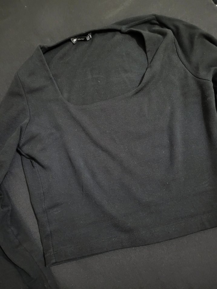 Kadın Siyah Uzun Kollu Crop Top - Görsel 3