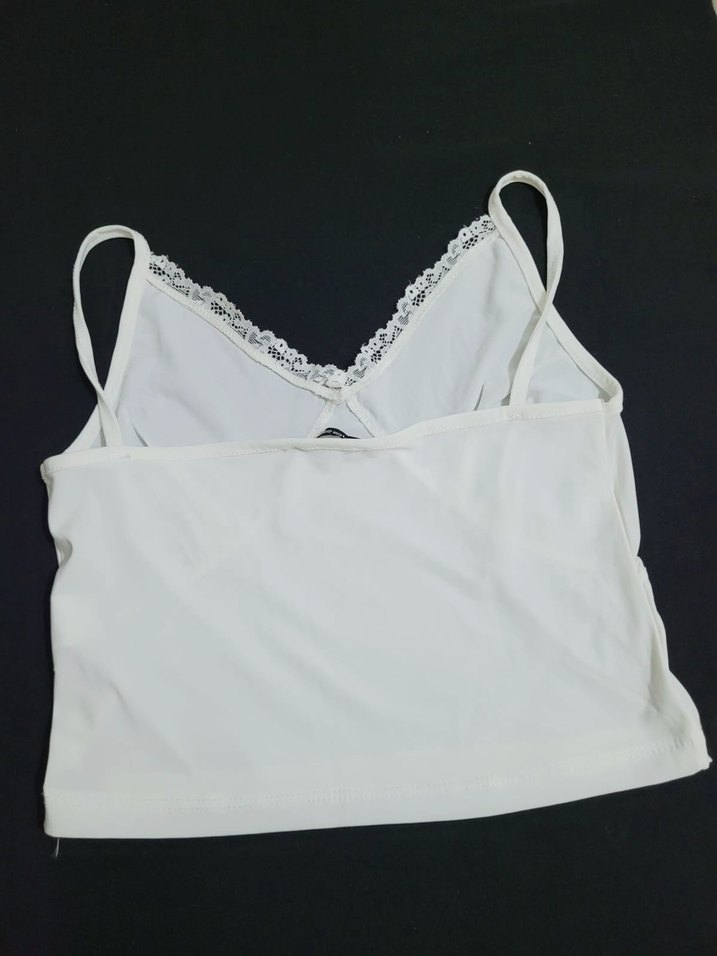 Dantel Detaylı Beyaz V Yaka Kadın Atlet - Görsel 4