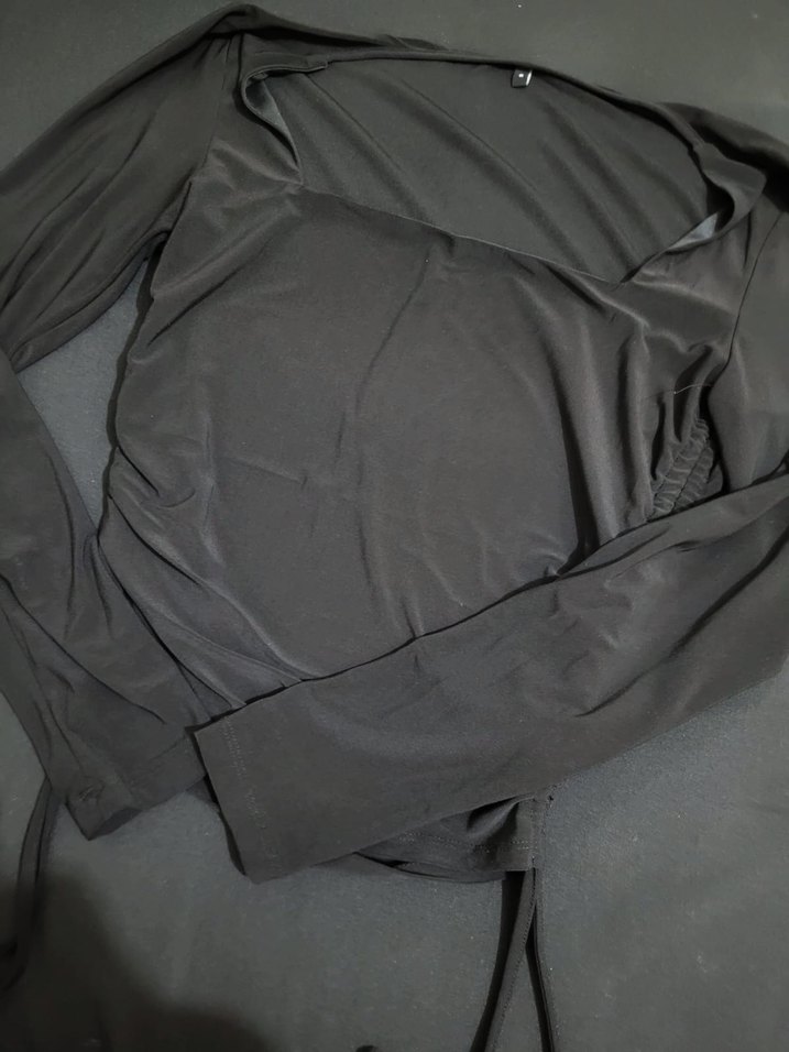 Siyah kare  Yaka Uzun Kollu Kadın Bluz - Görsel 2