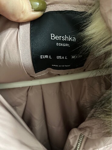 l Beden Bershka mont
