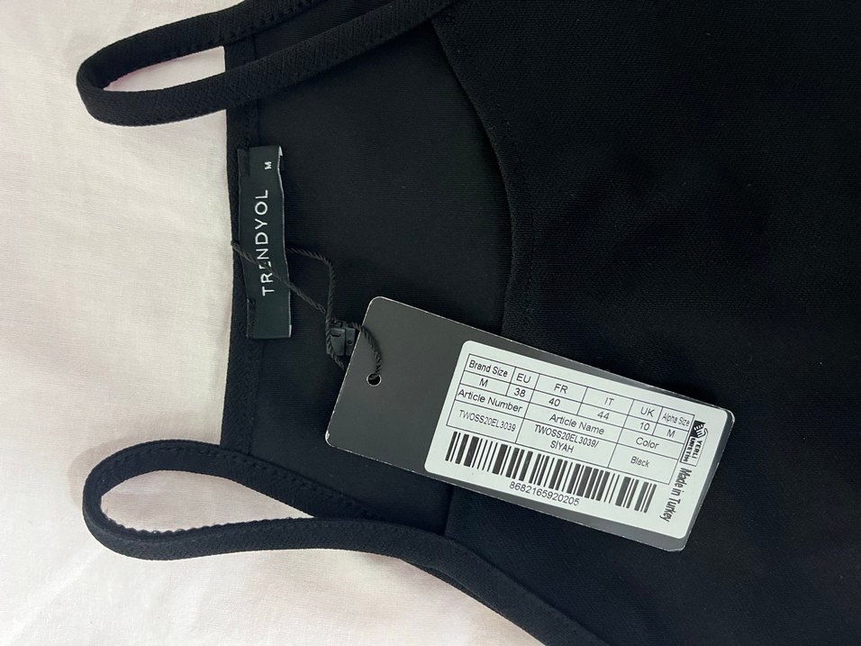 Siyah elbise - Görsel 2