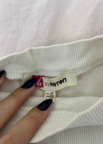 Kadın Beyaz Keten Kısa Kollu Tişört - Görsel 2