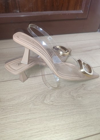 Bej Şeffaf Tokalı küçük Topuklu Kadın Ayakkabı - Görsel 2