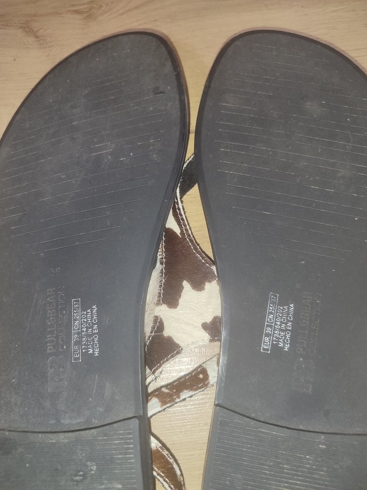 Kahverengi Deri Zebra Desenli Tokalı Kadın Sandalet - Görsel 4