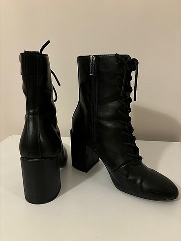 Stradivarius Stradivarius 35 numara bot