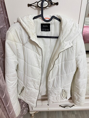 Bershka mont