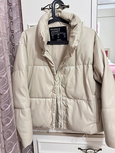 Stradivarius suni deri mont