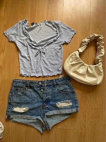 Lolita crop