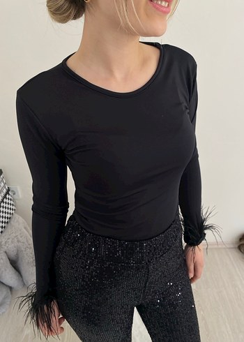 Zara Kürk Detaylı Siyah Uzun Kollu Bluz