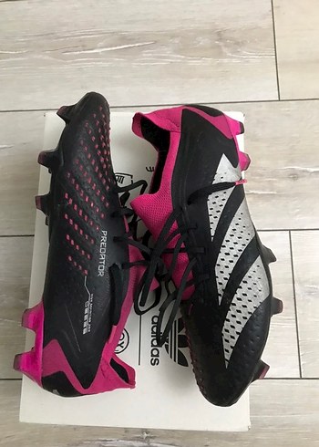 Erkek Pembe Siyah Futbol Kramponu orjinal adidas predator - Görsel 3