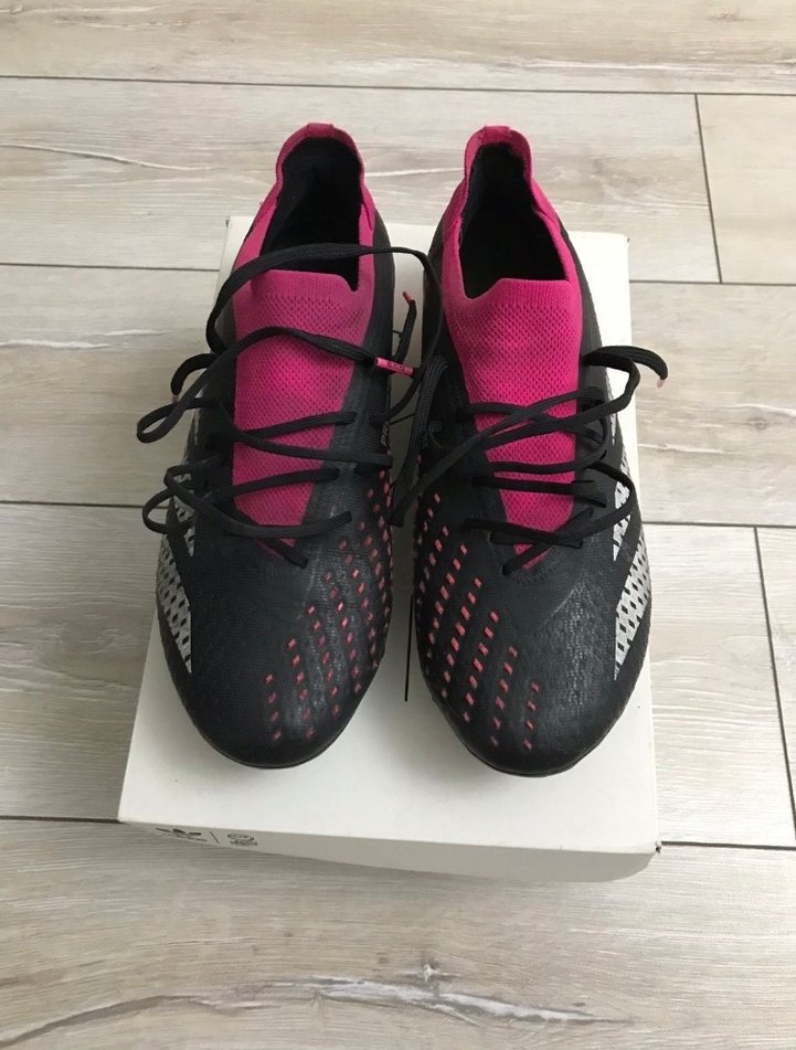 Erkek Pembe Siyah Futbol Kramponu orjinal adidas predator - Görsel 2