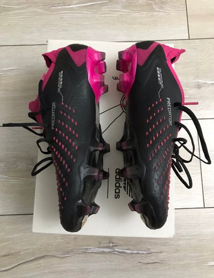 Erkek Pembe Siyah Futbol Kramponu orjinal adidas predator - Görsel 4