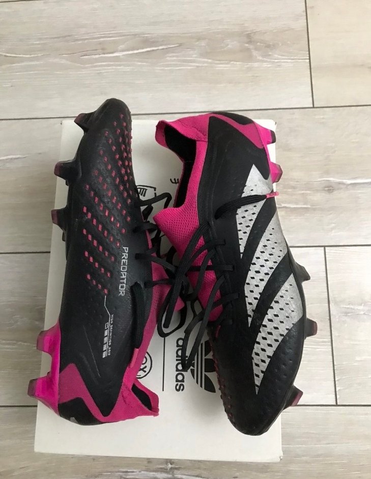 Erkek Pembe Siyah Futbol Kramponu orjinal adidas predator - Görsel 3