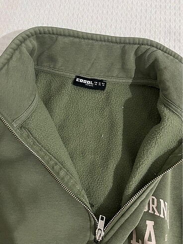 Defacto Sweetshirt