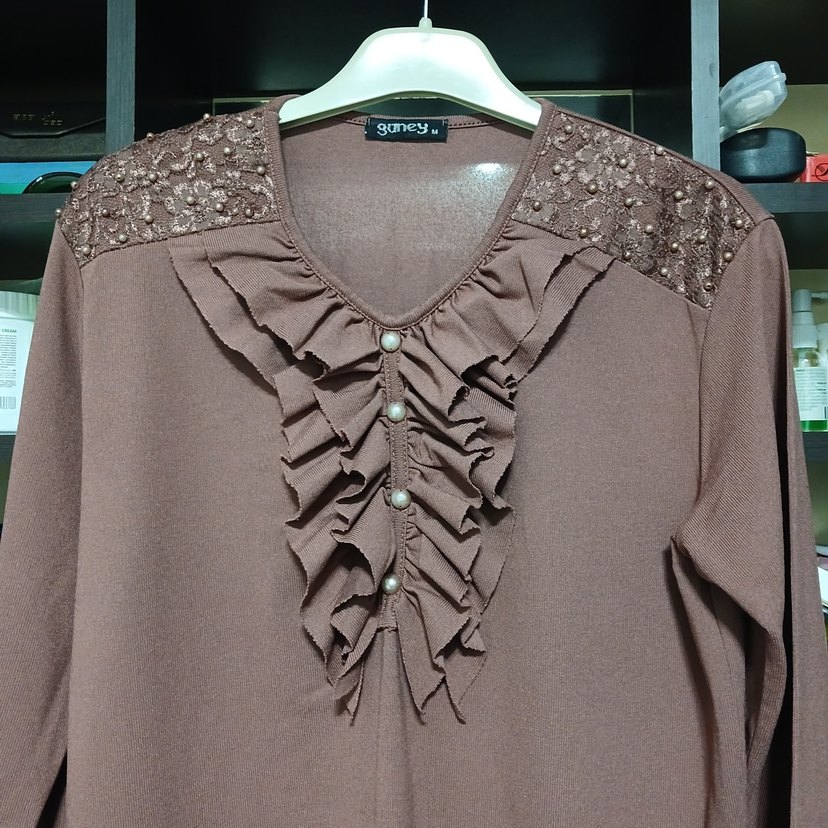 Bej Kadın Fırfırlı Uzun Kollu Bluz - Görsel 3