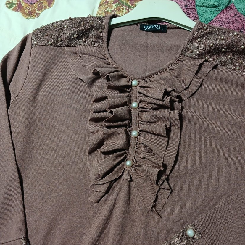 Bej Kadın Fırfırlı Uzun Kollu Bluz - Görsel 2