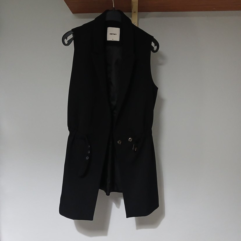 Düğmeli Siyah Kadın Yelek - Görsel 3