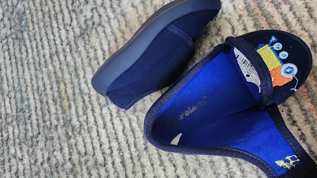 Çocuk Mavi Nakışlı Kaydırmaz Tabanlı Ev Ayakkabısı, Panduf - Görsel 3