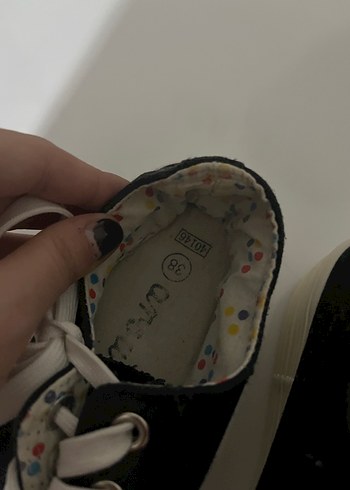 Converse Converse Beyaz Siyah Platform Tabanlı Kadın Spor Ayakkabı