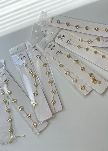 Van Cleef & Arpels Gold van cleef yonca Altın Renk Zincir Detaylı Kadın Bileklik