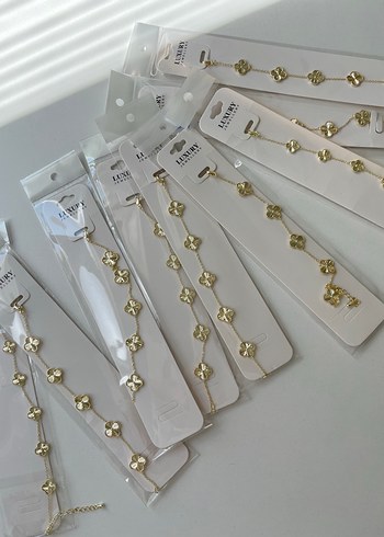 Gold van cleef yonca Altın Renk Zincir Detaylı Kadın Bileklik