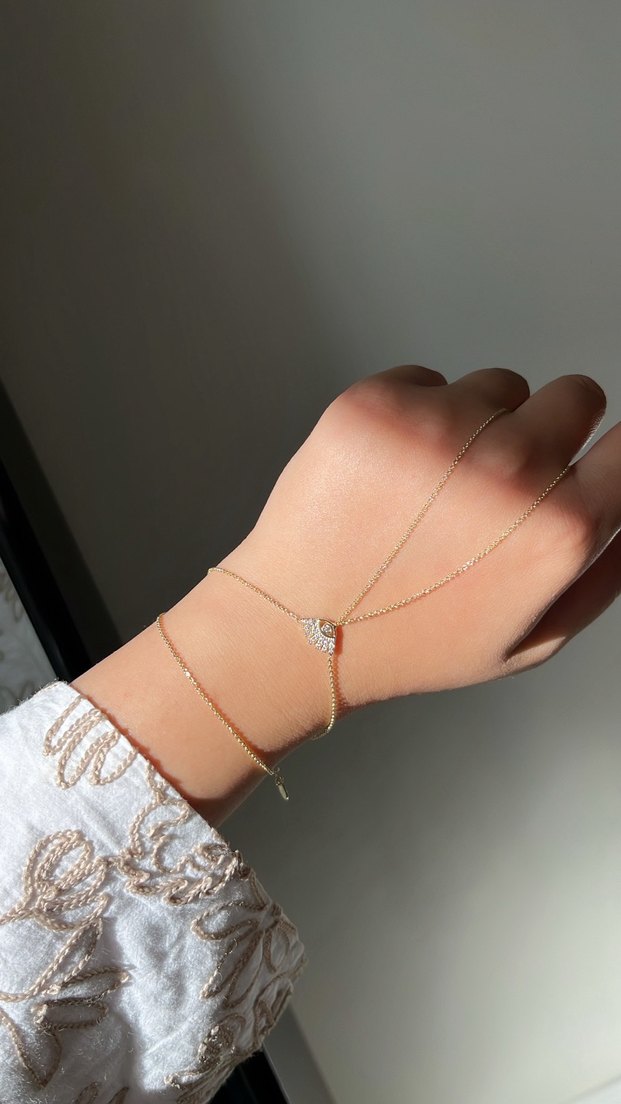Gold Şahmeran Renk Minimalist Kadın El Zinciri - Görsel 3