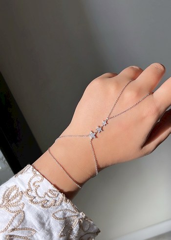 Sterling silver Yıldızlı Şahmeran İşlemeli Zincir Detaylı Kadın El Zinciri