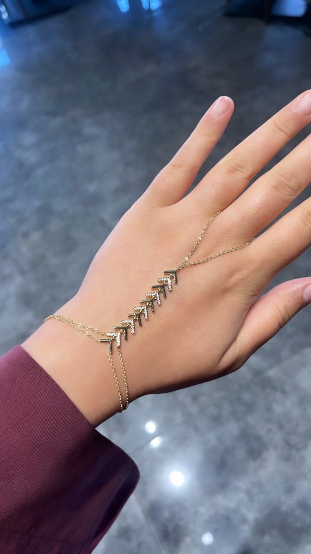 Gold Taşlı Şahmeran  Altın Renk Minimalist El Zinciri - Görsel 2