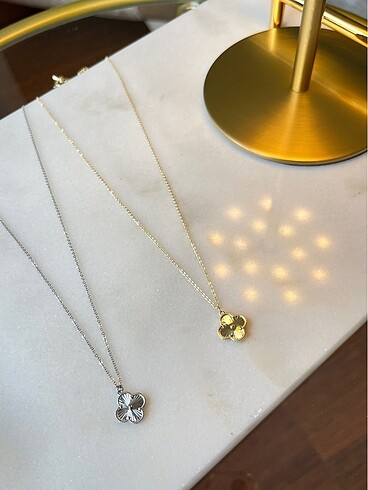 Van Cleef & Arpels Van Cleef Kolye