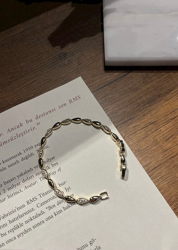 Pandora Gold taşlı damla 14k Detaylı Altın Desenli Bileklik
