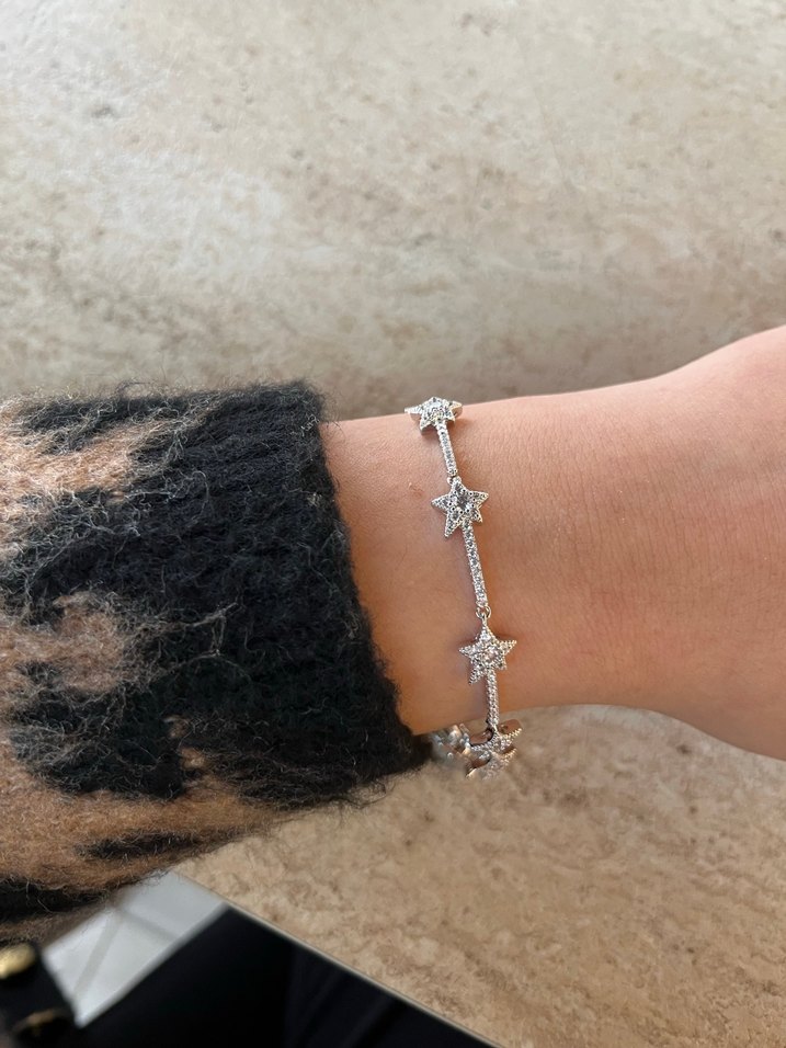 Taşlı Yıldızlı Gümüş Renk Kadın Bileklik - Görsel 4