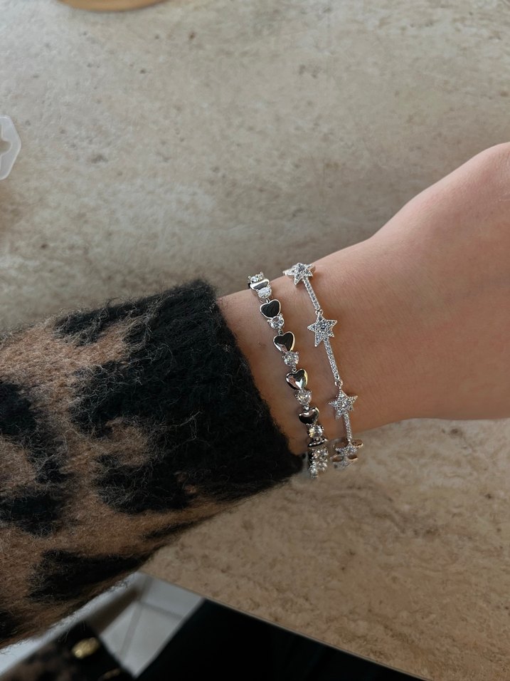 Yıldızlı Gri Kadın Bileklilk - Görsel 3