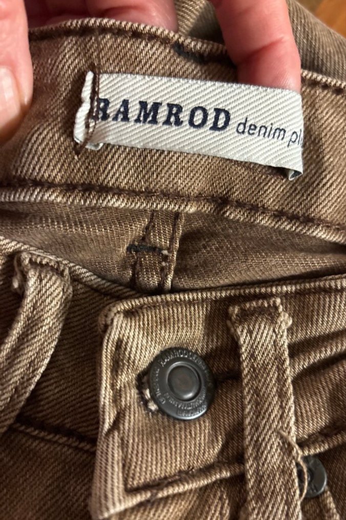 Kahverengi Kadın Bol Kesim Kot Pantolon - Görsel 5