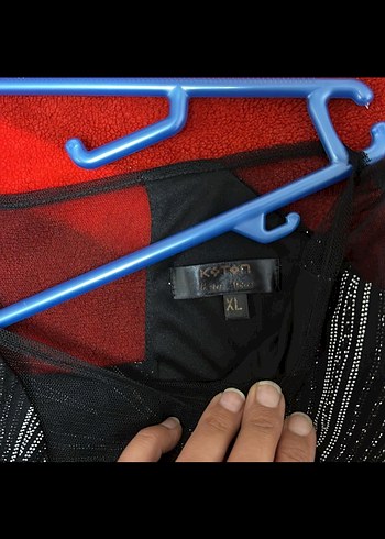 Siyah Payetli V Yaka Midi Elbise bir kez giyildi - Görsel 4