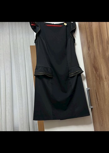 Siyah Midi Kemerli İş Elbisesi bir kere giyildi - Görsel 2