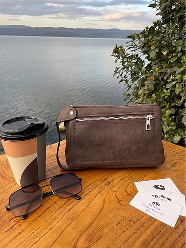 Hakiki Deri El Çantası - Görsel 2