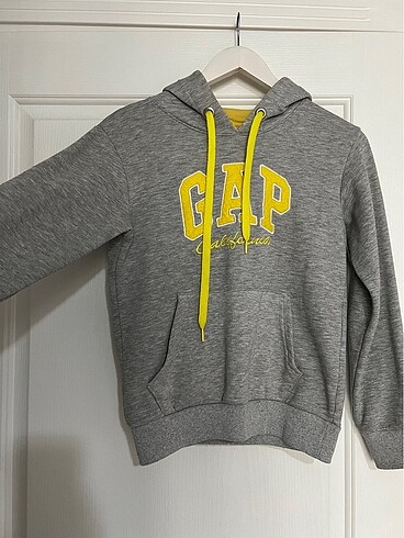 GAP SWEATSHİRT
