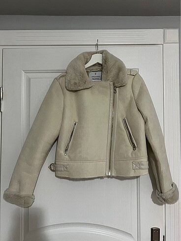 Stradivarius Içi Suni Kürklü Biker Ceket