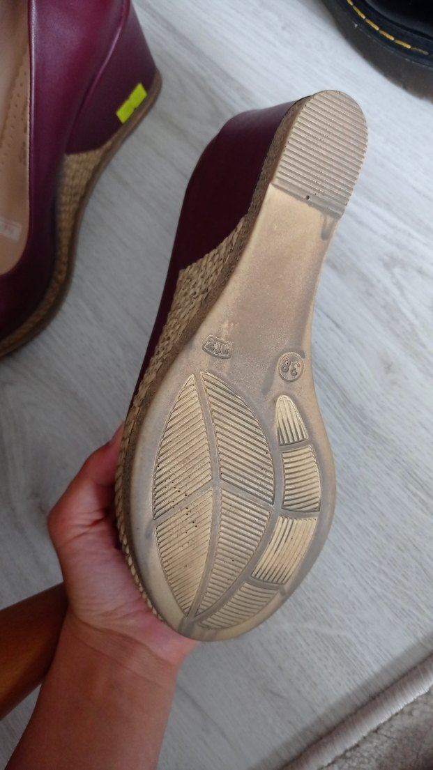 Bordo Tokalı Dolgu Topuk Kadın Babet - Görsel 2