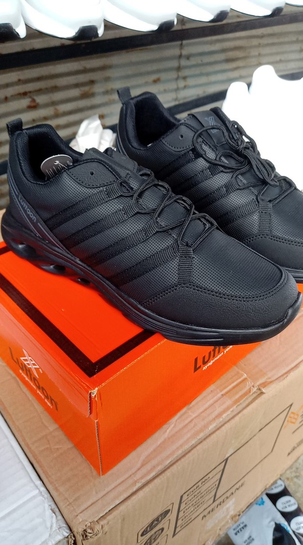 Siyah Erkek Spor Ayakkabı Velcro Bağcıklı - Görsel 2