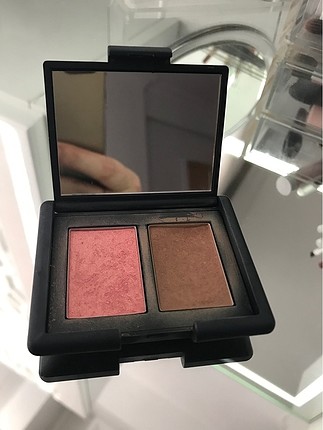 Nars duo laguna orgazm