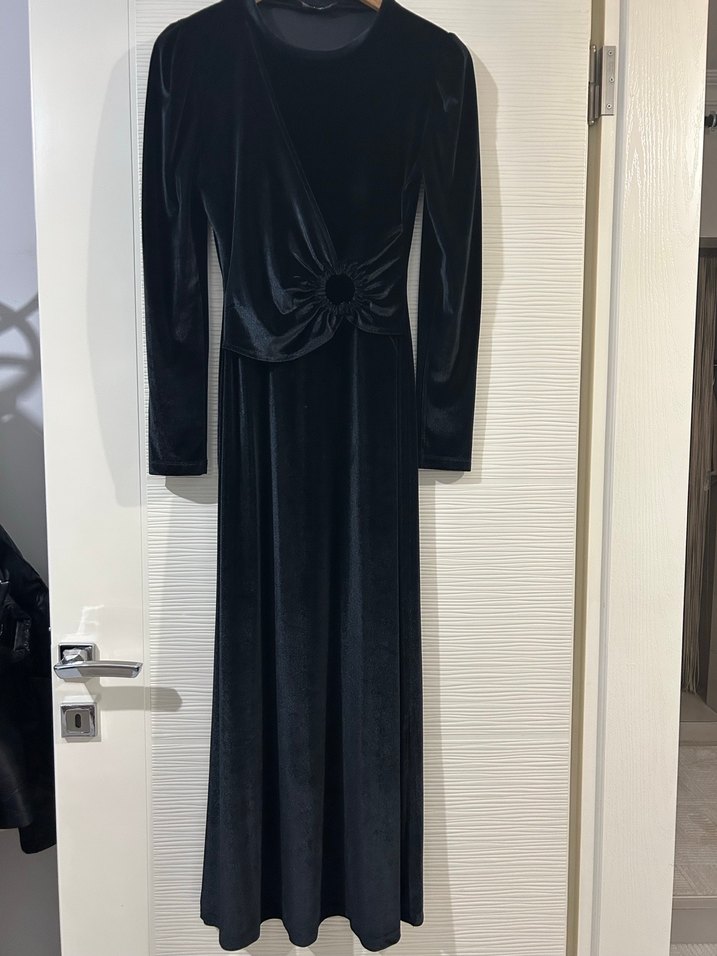 Siyah Kadife Uzun Kollu Kadın Elbise - Görsel 2
