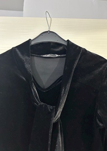 Kadife Bluz Hiç giyilmedi - Görsel 4