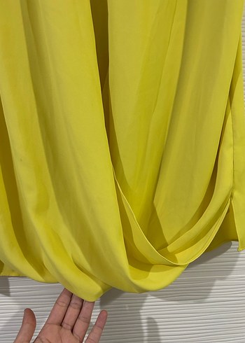 Beymen Sarı Drapeli Kolsuz V Yakalı Bluz - Görsel 3