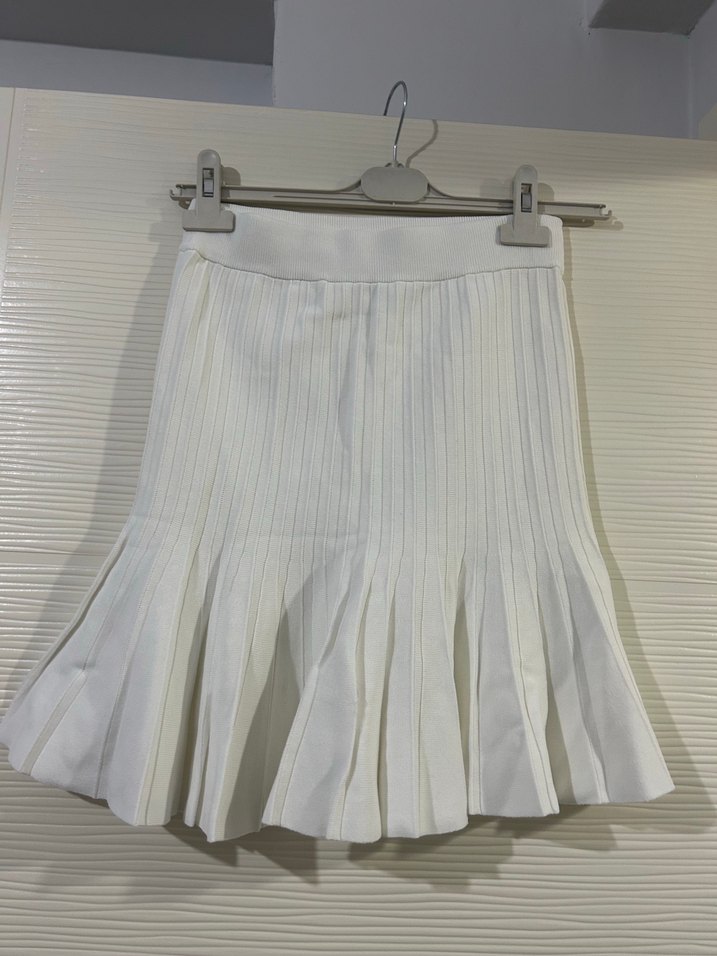 Kadın Beyaz Triko  Pileli Mini Etek - Görsel 4