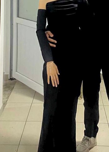 Abiye Uzun Kollu Siyah Straplez Abiye Elbise