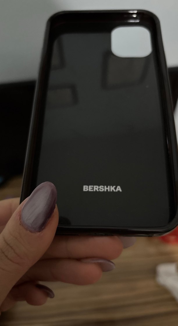 Parlak Siyah Bershka Telefon Kılıfı - Görsel 3