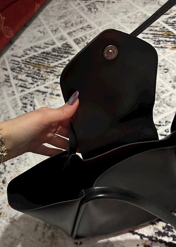 Siyah Deri Minimalist Kadın Çantası - Görsel 4