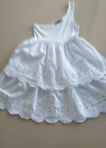 Kız Çocuk Beyaz Fırfırlı Nakışlı Elbise - Görsel 5