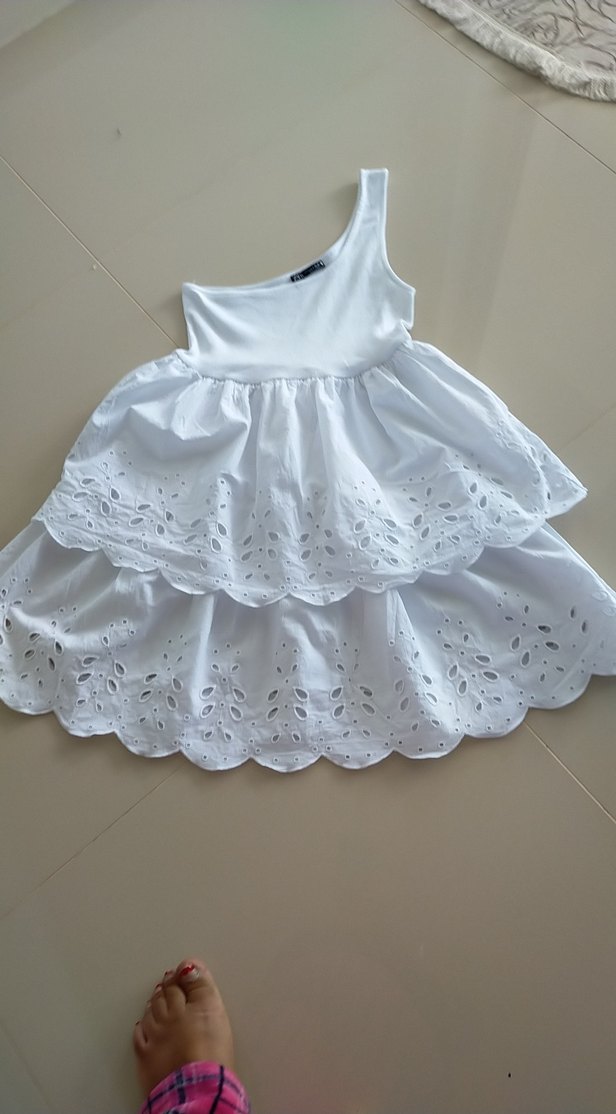 Kız Çocuk Beyaz Fırfırlı Nakışlı Elbise - Görsel 2